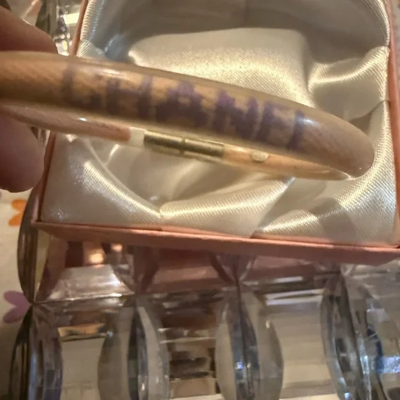 CHANEL Cream and Purple Bracelet with Metallic Clasp - Picture 5 of 8